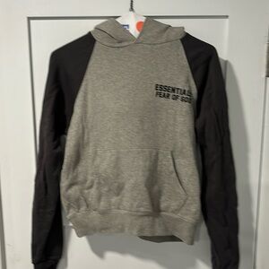 boys size 10 essential hoodie  worn only once, like brand new
